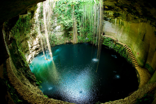 Piscina Natural - Cenote de Ik Kil. Yucatán (México)
