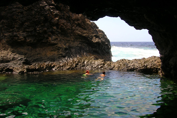 Piscinas Naturales - Charco Azul. El Hierro (España)